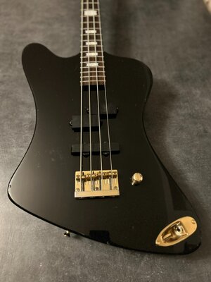 Fernandes MV-65NS Nikki Sixx Japan Spectorbird | Bassic.de