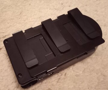 Rückseite mit Stahlklammer.jpg