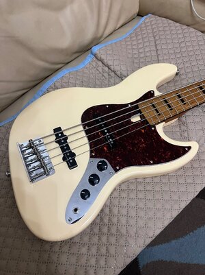 Sire Marcus Miller V5r