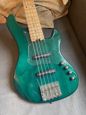 Price drop: Cort GB75JJ 5 Saiter Jazz Bass + Seymour Duncan Quarter Pounder