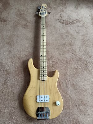 Joe Dart Sterling Bass – quasi neu