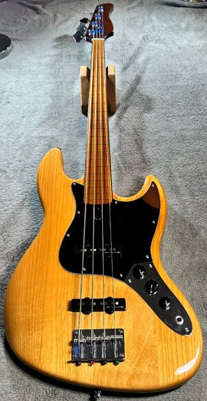 Sire Marcus Miller V5 Alder-4 NTFL