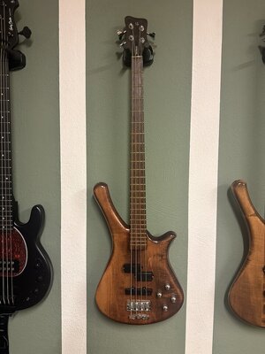 Warwick Fortress One aus 1995. Zwei Stück