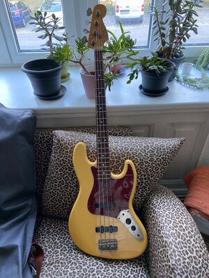 Fresher Jazz Bass, mase in Japan