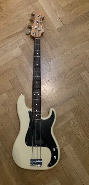 P-Bass: 80's Tokai Hard Puncher