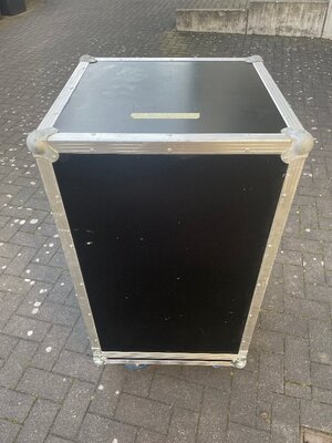 Flightcase 5.JPG