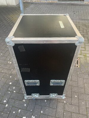 Flightcase 6.JPG