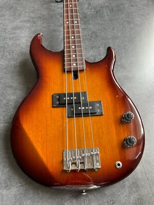 Yamaha BBVIs Made in Japan midscale 32" Precision Bassgitarre