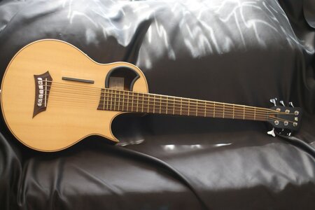 Suche Akustischen 6-Saiter