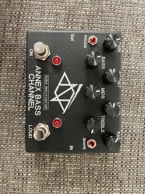 NUÑEZ Annex Bass Channel. Overdrive/Distortion/Fuzz Pedal