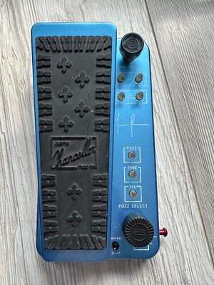 Dunlop JCT95 Justin Chancellor Cry Baby Wah