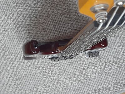 6Clover Hals von der Seite.jpg