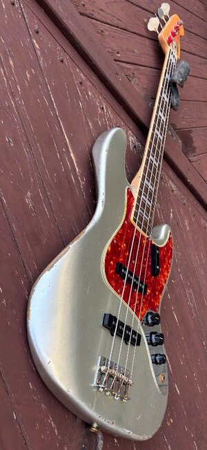 Hillbrand Jazz Bird ~Inca Silver relic Nitro-Finish~