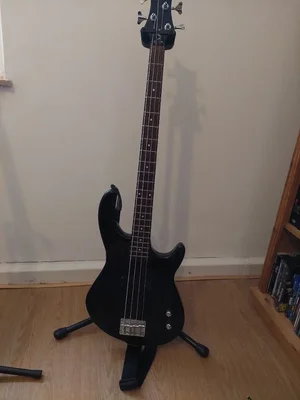 Dean Playmate Bass