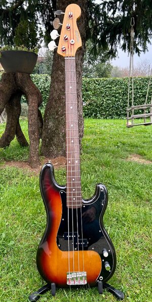 Fernandes LIMITED EDITION Precision Bass Made in Japan '80