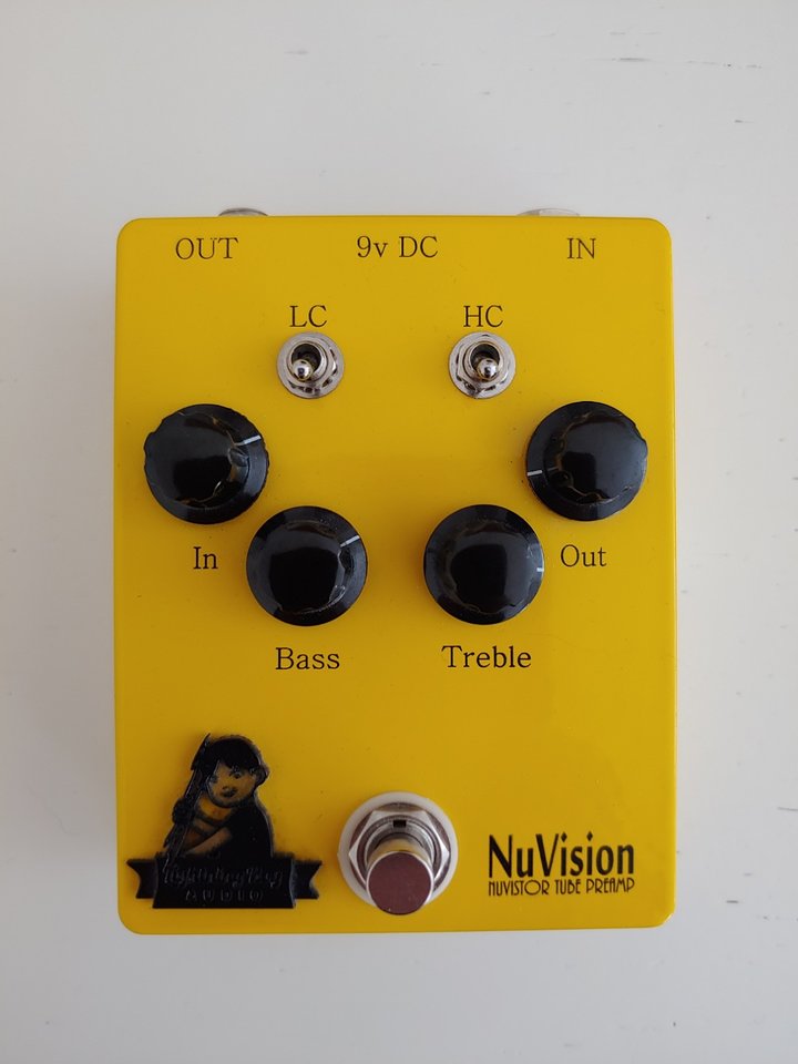 Lightning Boy Audio NuVision Bassic.de