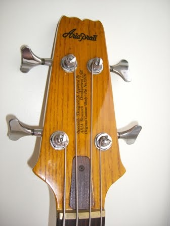 3%2BHeadstock.JPG