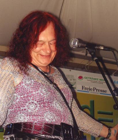 31710429eb.jpg