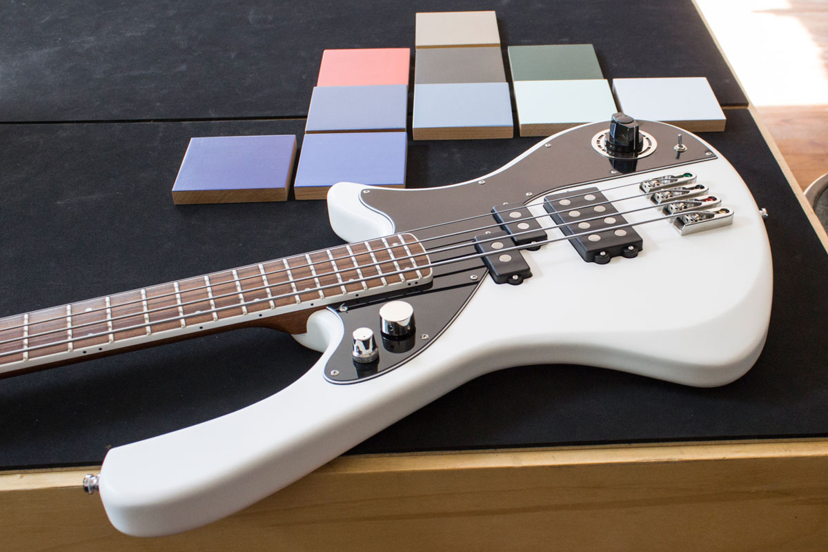 BassLine_rebelles_series_4_white.jpg