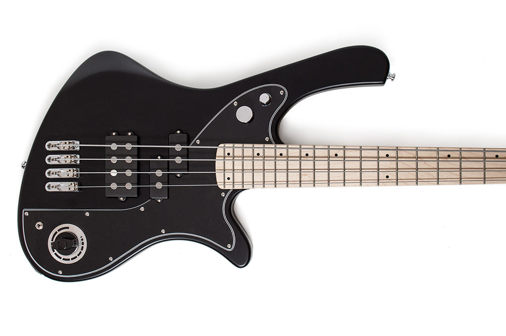 bassline_rebelle_4_black_hp.jpg