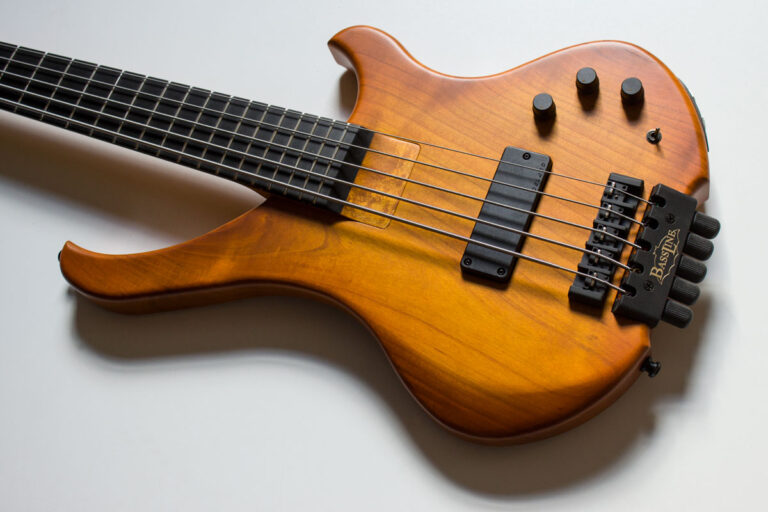 BassLine_bustiny_5_32_cherry_03-768x512.jpg