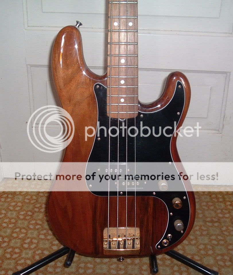 FenderWalnutPrecisionBody.jpg