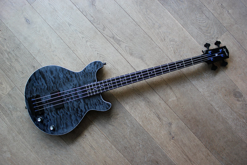 www.brooksbassguitars.com
