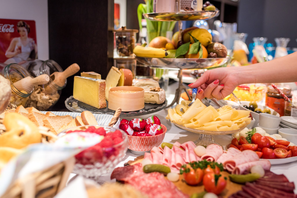Fruehstuecksbuffet_divers_R.jpg