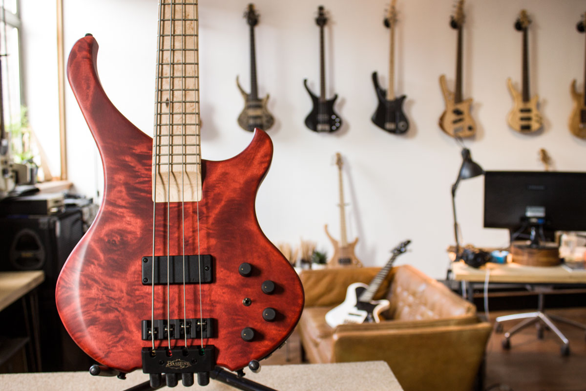 BassLine_Bustiny_32_4_15.jpg