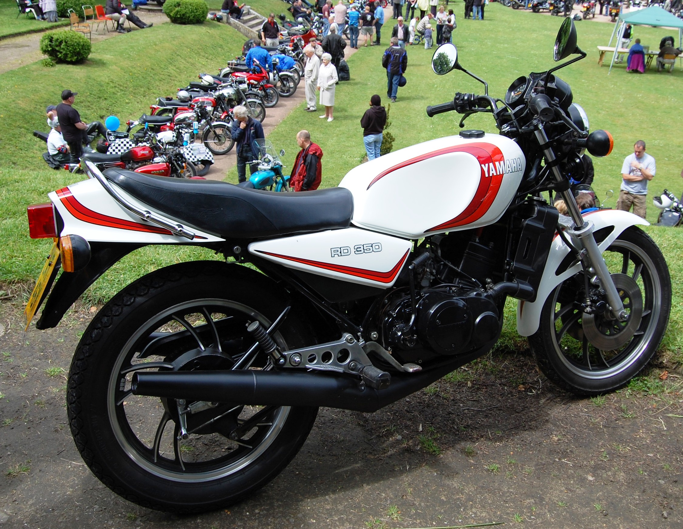 YAMAHA_RD350LC..jpg