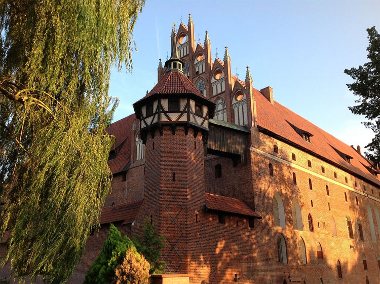chateau-malbork.jpg