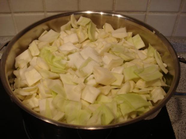 kappes-mit-gebratenem-kassler-rezept.jpg