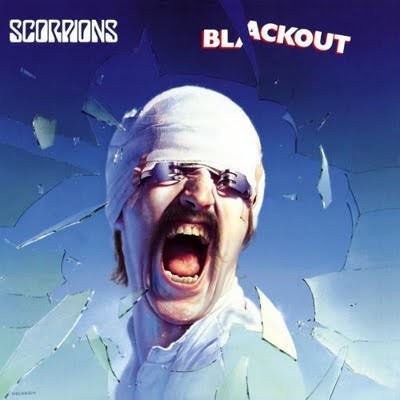 2012-10-17-scorpions_blackout.jpg