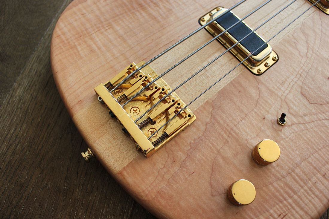 rickenbacker-4004-bridge-1500_orig.jpg
