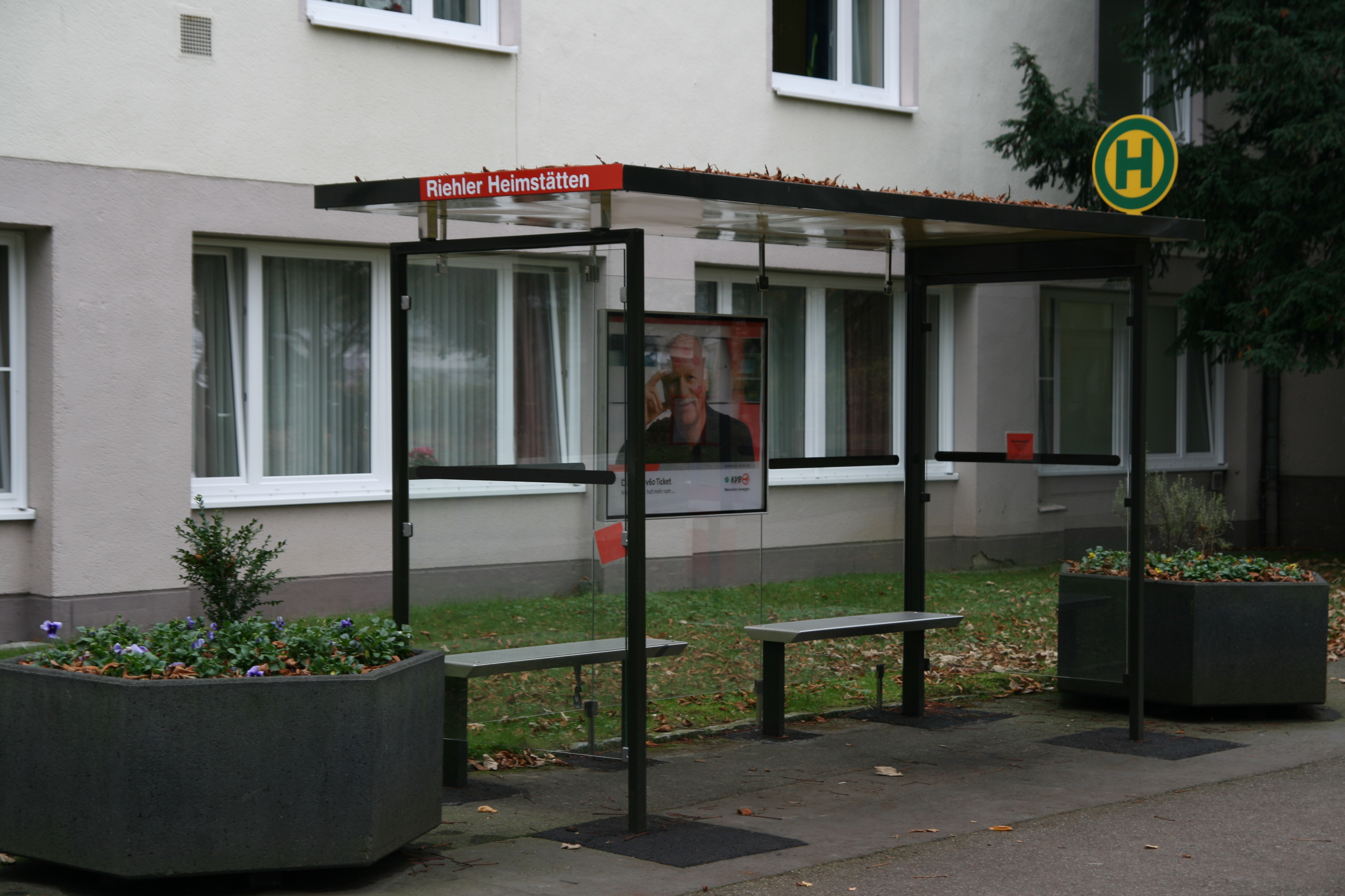 Schein-Bushaltestelle_0006.JPG