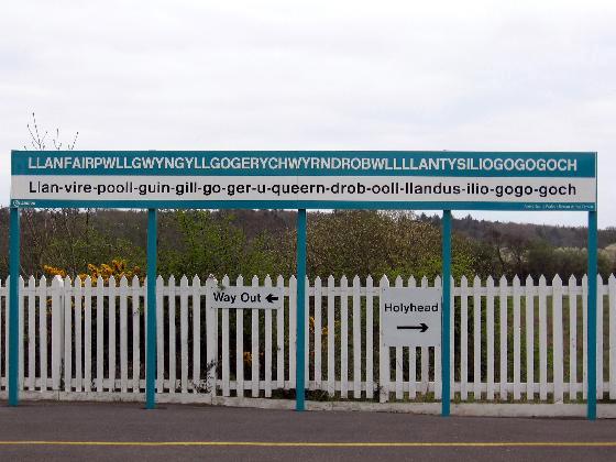 2776791-the_train_station-Llanfairpwllgwyngyllgogerychwyrndrobwllllantysiliogogogoch.jpg