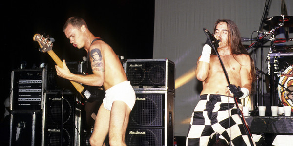 big_o-RED-HOT-CHILI-PEPPERS-1991-facebook.jpg