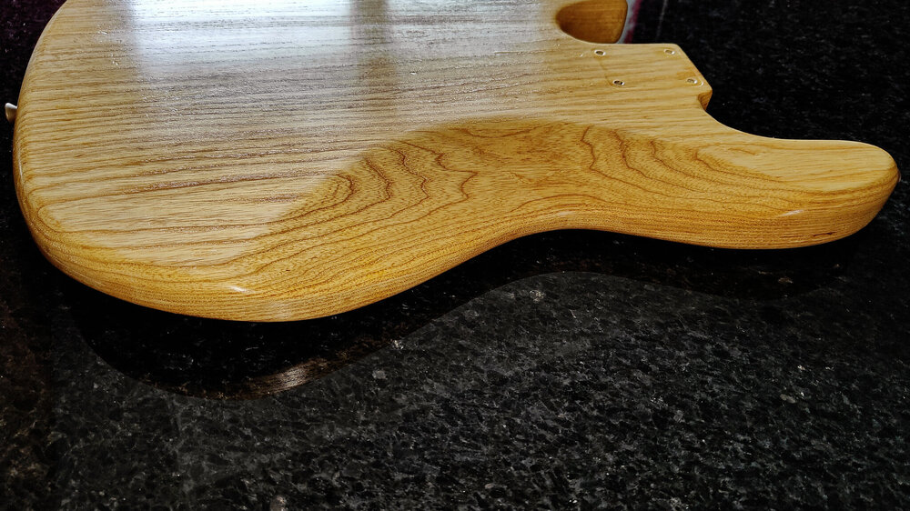 LuthierJazzBassBodySwampAsh(8).thumb.jpg.0700abf6b03c0e8ec2f4124c89f79976.jpg LuthierJazzBassBodySwampAsh(8).thumb.jpg.0700abf6b03c0e8ec2f4124c89f79976.jpg