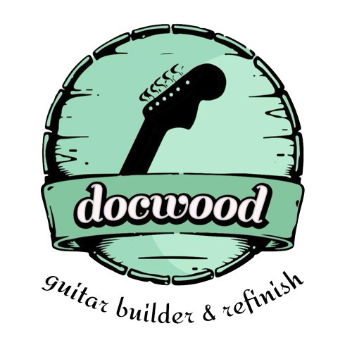 www.docwoodguitars.com
