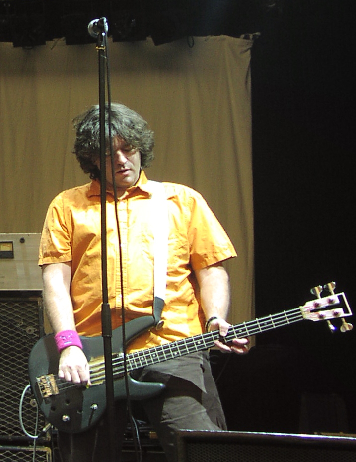 Shellac_ATP_2007-bassiste.jpg