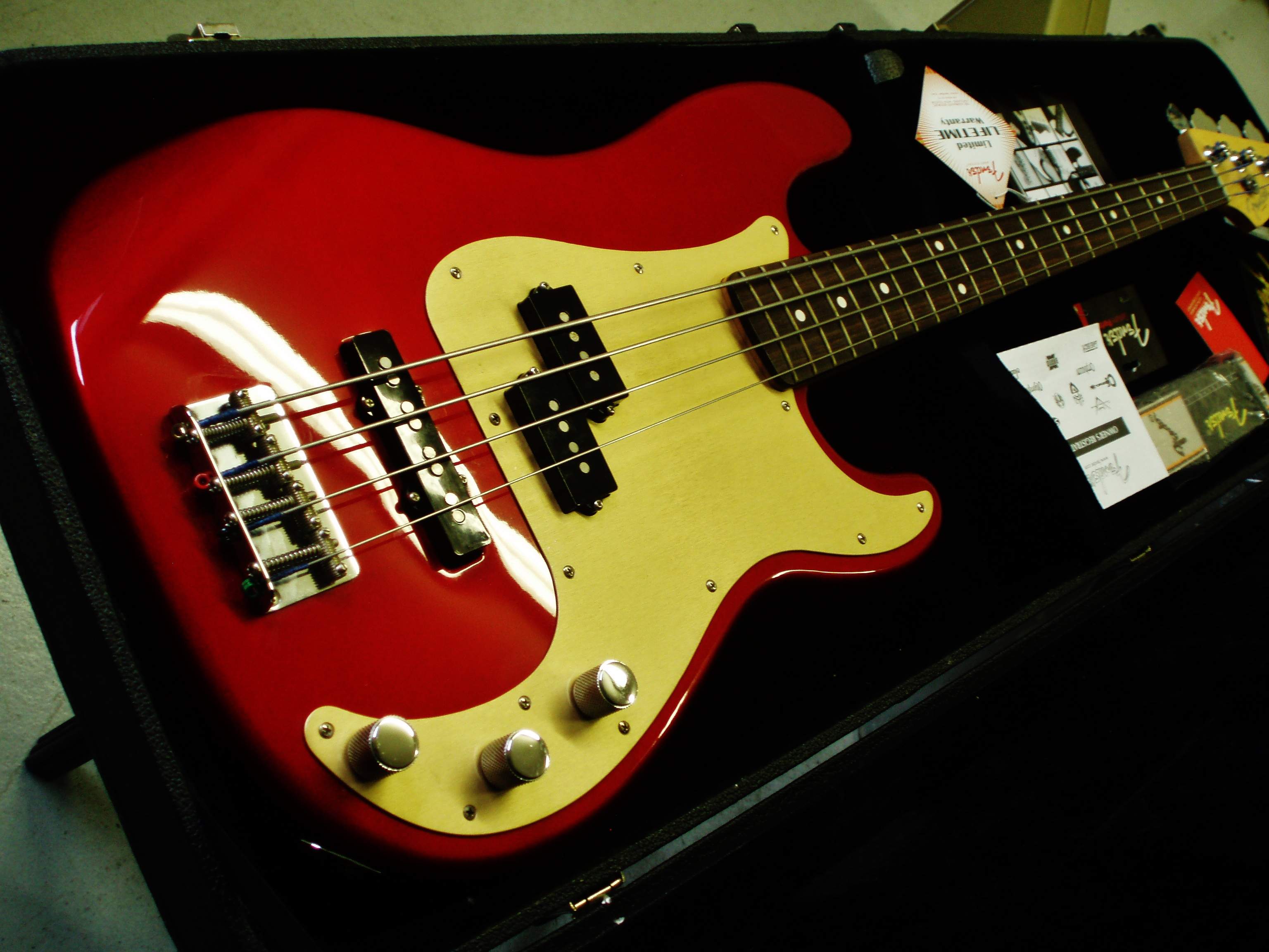 red-p-bass-special-ebmm-tuners-007-jpg.712384